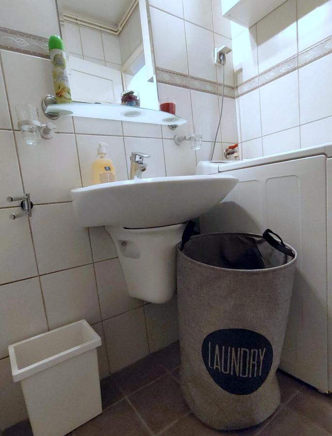 City Center Lovely Studio Apartment Beograd Bagian luar foto
