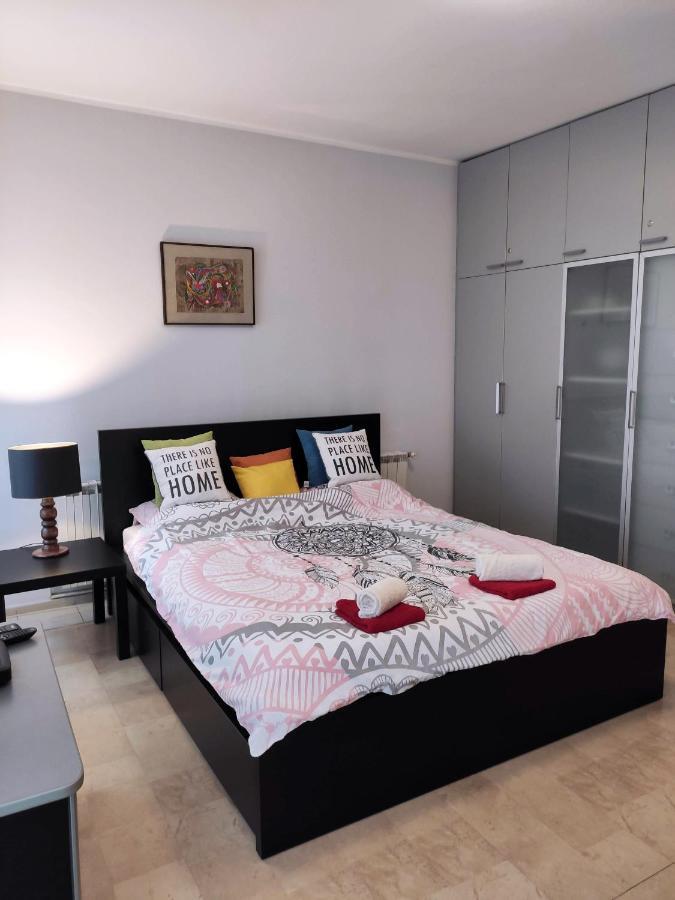 City Center Lovely Studio Apartment Beograd Bagian luar foto